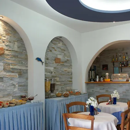 Dimitra Aparthotel 2*