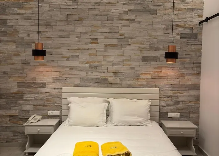 Dimitra Aparthotel 2*